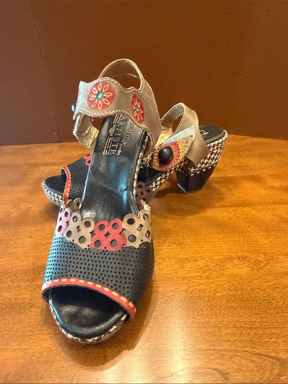 L'ATISTE Black, Tan & Red Floral Cutout Block Heel Sandals